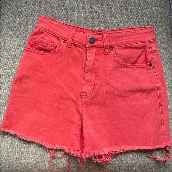 Bdg high rise 27 red jean shorts - Picture 1 of 4
